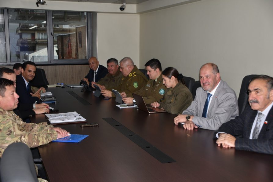 Delegado Ljubetic encabeza primer Comité Policial y reafirma la seguridad como eje prioritario